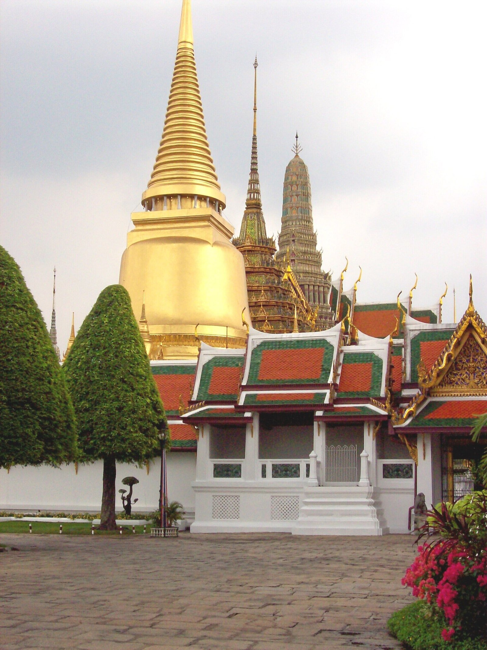 Private Guided Tour vs DIY Thailand: Which Trip Style Is Right for You?