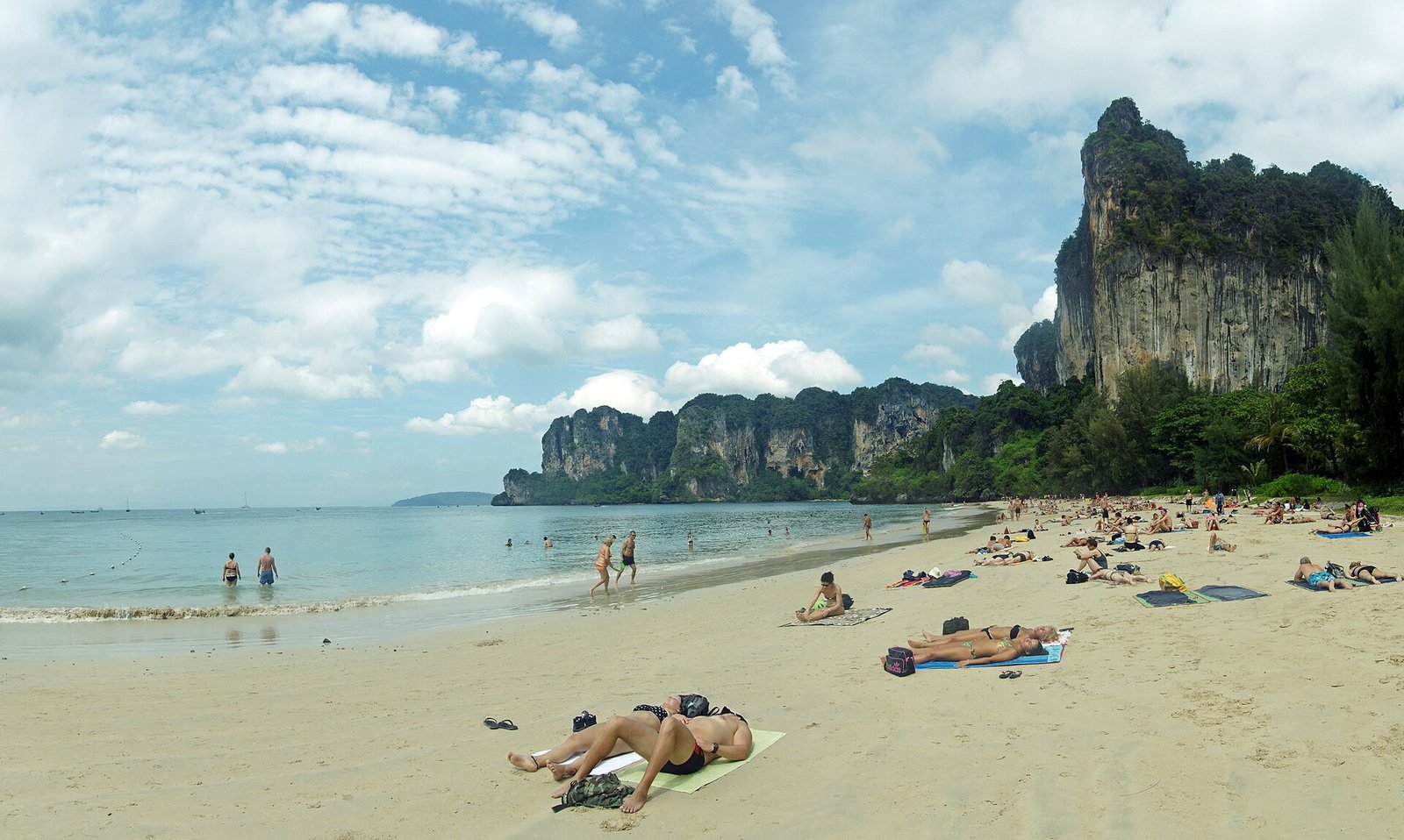 Thailand Honeymoon Itinerary Ideas: Romance, Islands, Food, and Culture